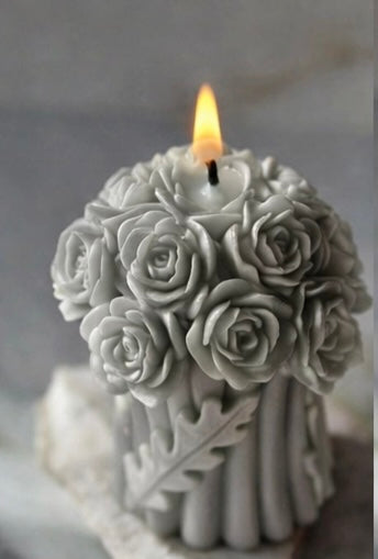 Rose boll bucket candle