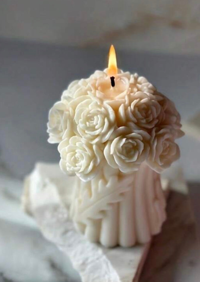 Rose boll bucket candle
