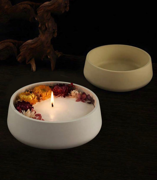 Round bowl flower candle